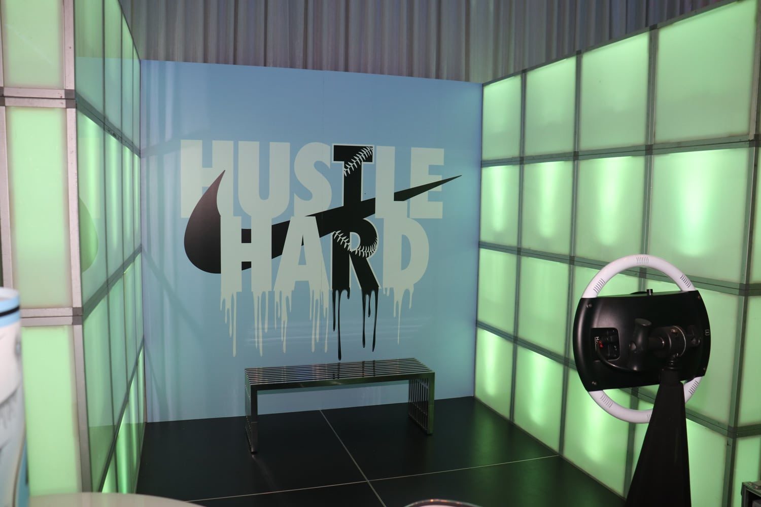3D Booth-Hustle Hard