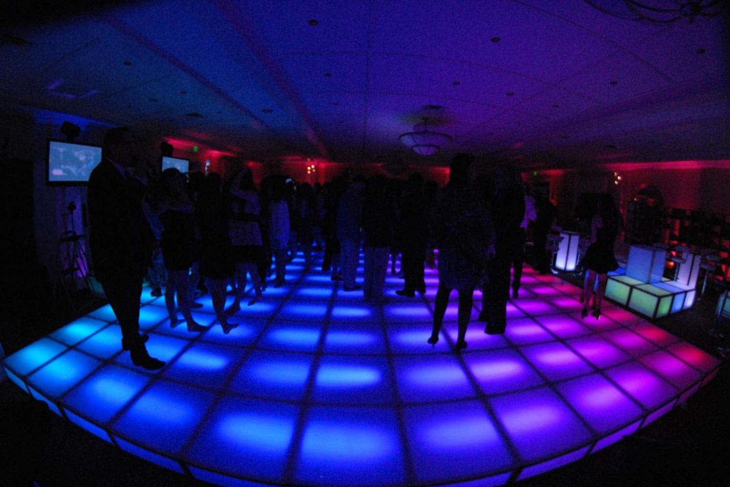 light-up-dance-floor-rentals-ct-ma-ri-ny-2