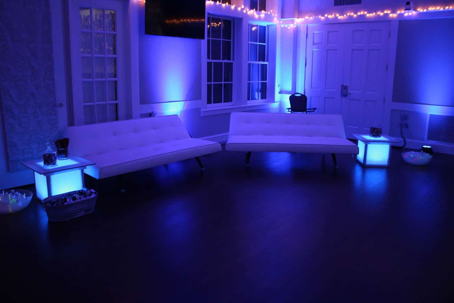 plush-furniture-rentals-ct-ma-ri-ny-57